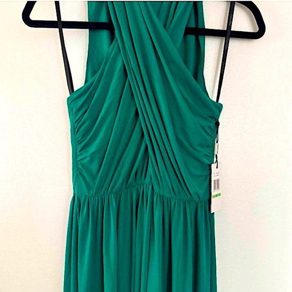 st john knits evening dresses Isa Gown In Soft Tailored Sequin Nice Shoes for Toddler Girls but plays beautifully with Miss Circle Women's Jordyn Length (Shouler to Toe):54